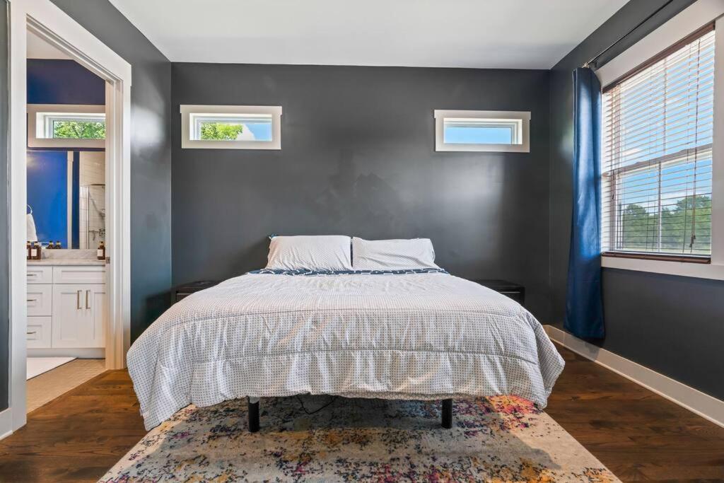 King Bed, Balcony, Covered Patio & Firepit! 8 Minutes From Broadway Nashville Bagian luar foto