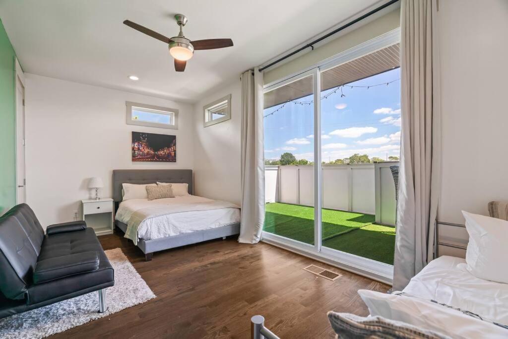 King Bed, Balcony, Covered Patio & Firepit! 8 Minutes From Broadway Nashville Bagian luar foto